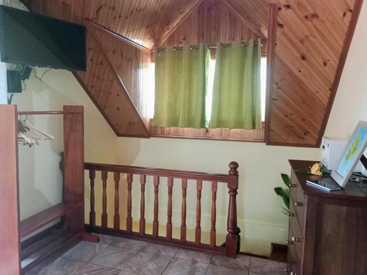 Apartamento Badamier Self-Catering La Digue Exterior foto