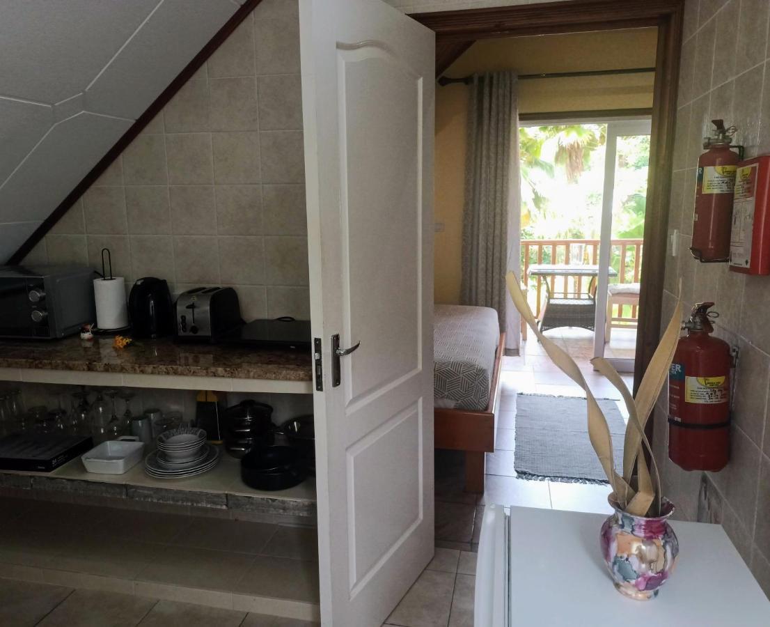Apartamento Badamier Self-Catering La Digue Exterior foto