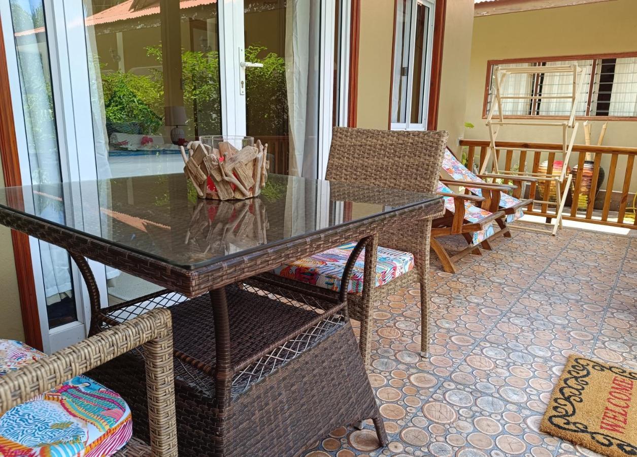 Apartamento Badamier Self-Catering La Digue Exterior foto